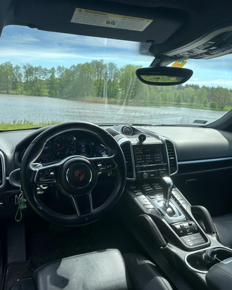 Porsche Cayenne cena 151000 przebieg: 146000, rok produkcji 2016 z Czaplinek małe 37